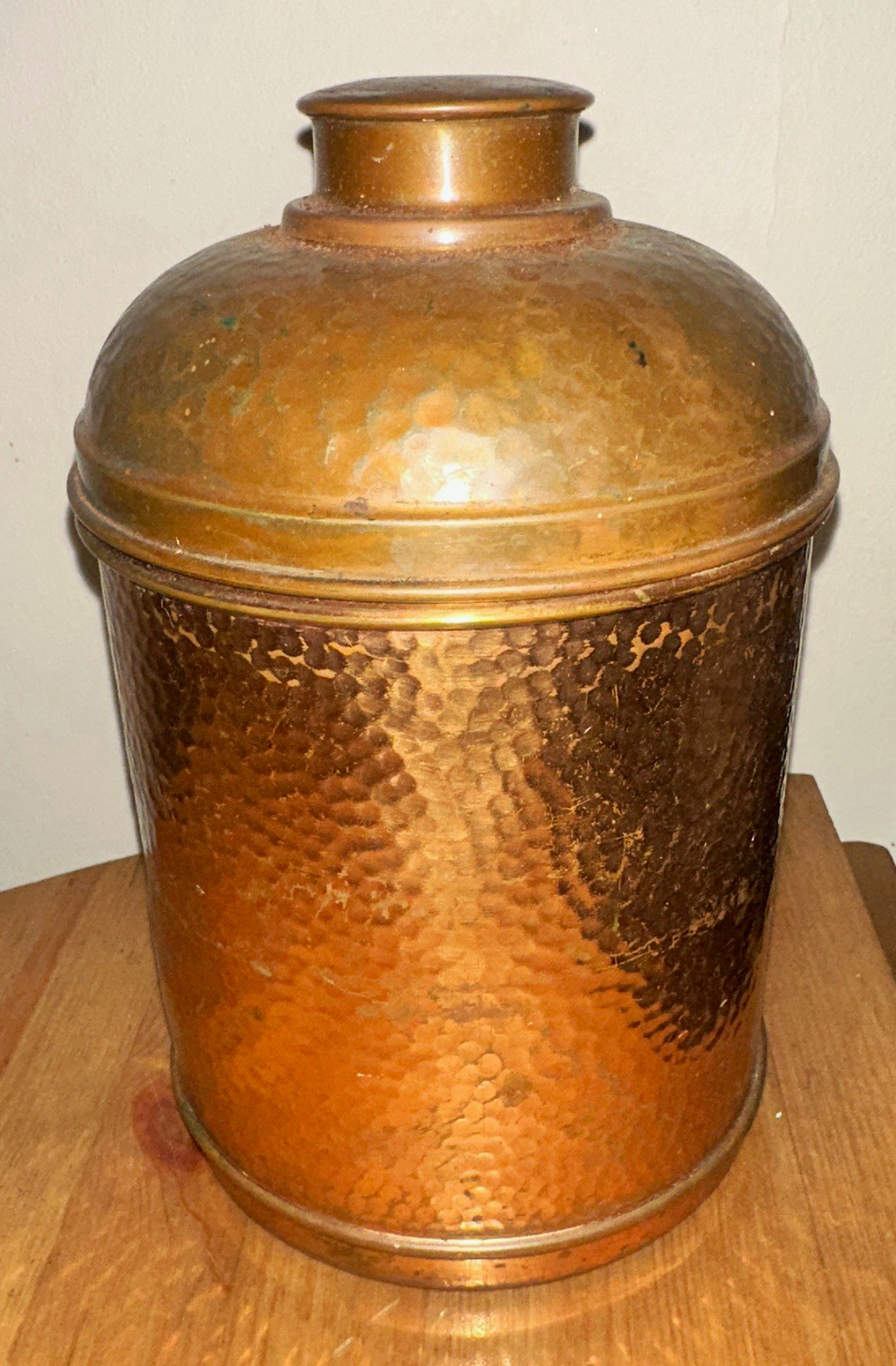 Benson & Hedges Hammered Copper Cigar Humidor Tobacco Jar Arts and Crafts Nice