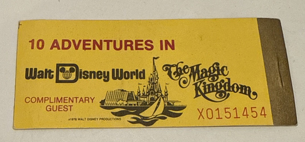 Rare Vtg Complimentary Guest Walt Disney World Magic Key Coupon Book Of 7 Tix