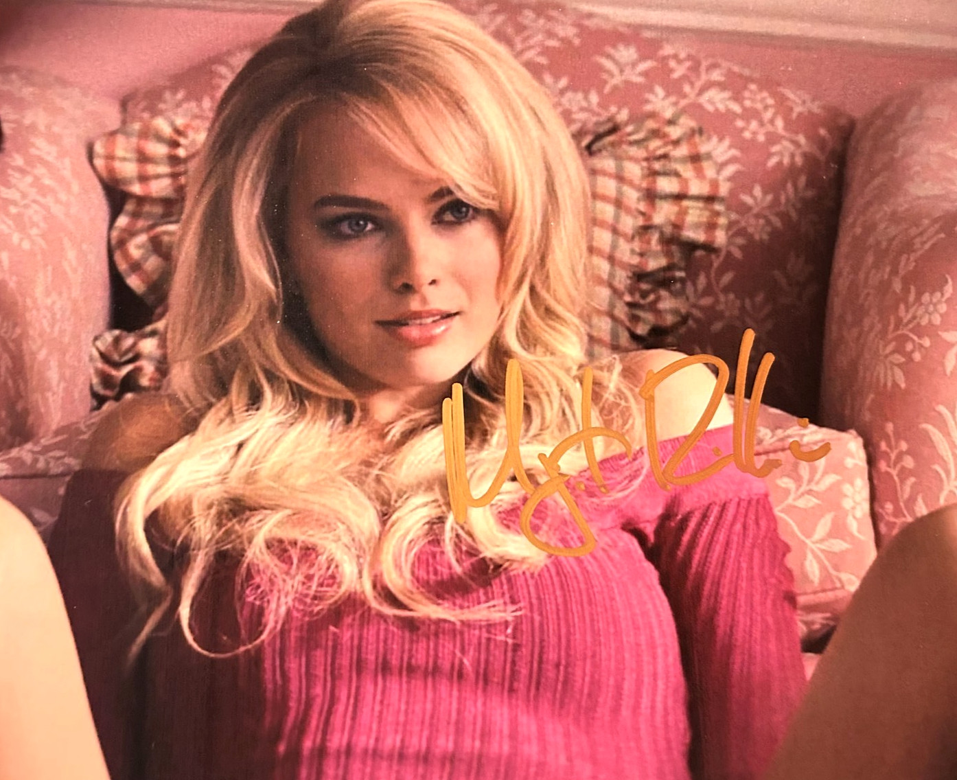 Margot Robbie Signed 8x10