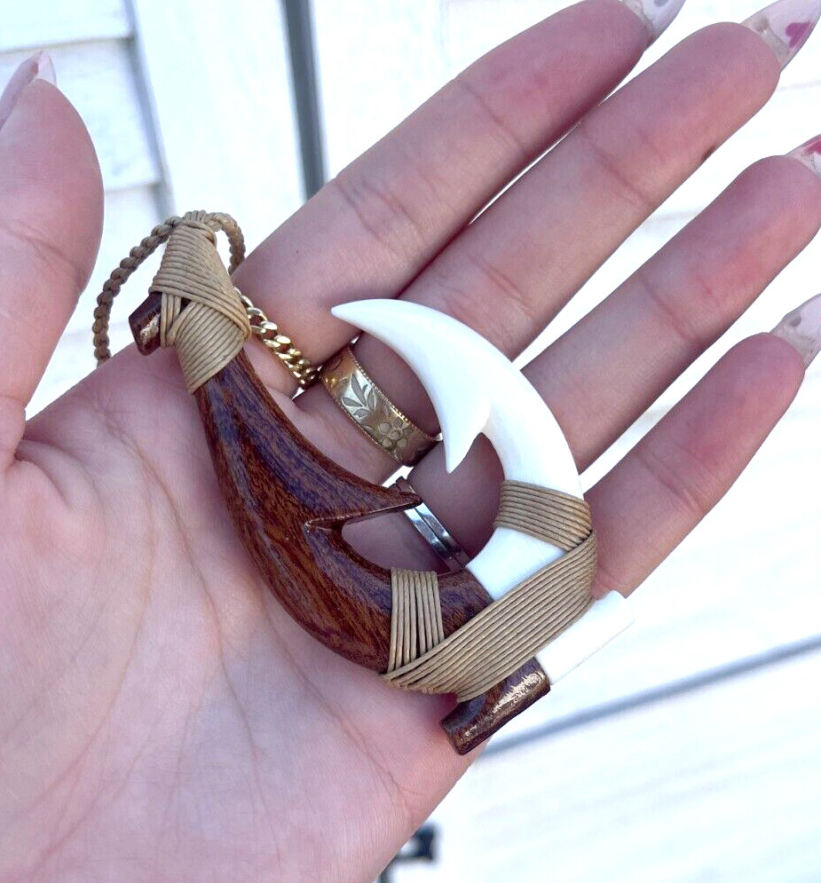 Hawaiian Jewelry Koa Wood w/ Buffalo Bone Fish Hook Choker/Necklace