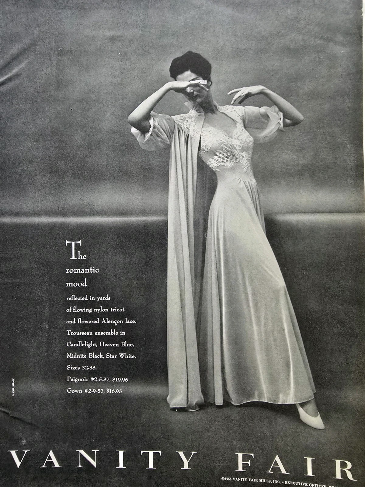 1956 Women's Vanity Fair Romantic Mood Nylon Tricot Gown Peignoir Vintage Ad 