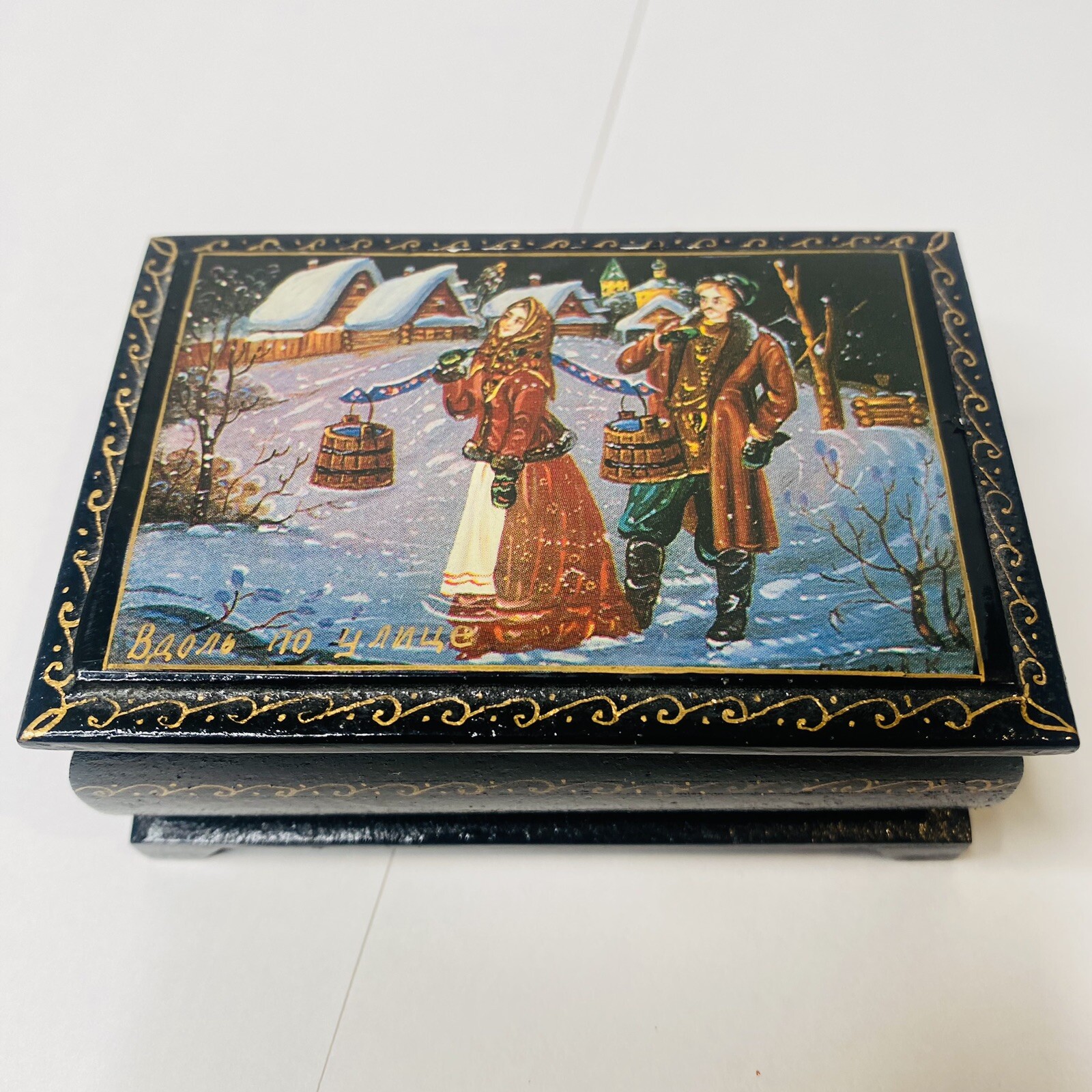 Vtg 1991 Fedoskino Russian Lacquer Box Peasant Lovers Scene Signed Black Red
