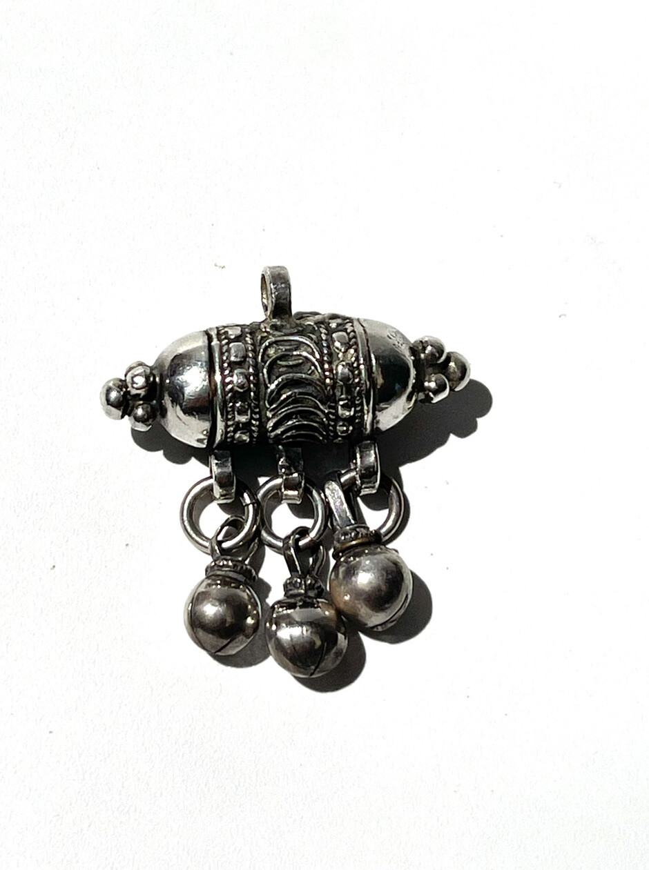 antique yemenite filigree Sterling silver Amulet pendant Talisman Taweez
