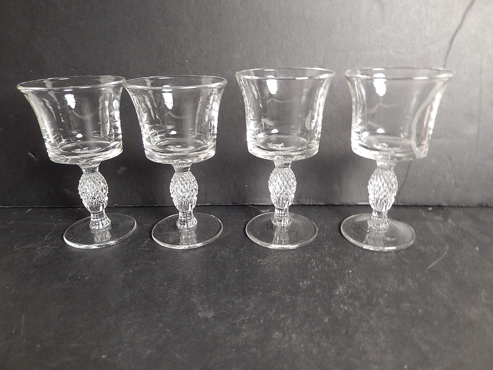 Vintage Heisey Glass Plantation Liquor Cocktail Glass Pineapple Stem Set 4