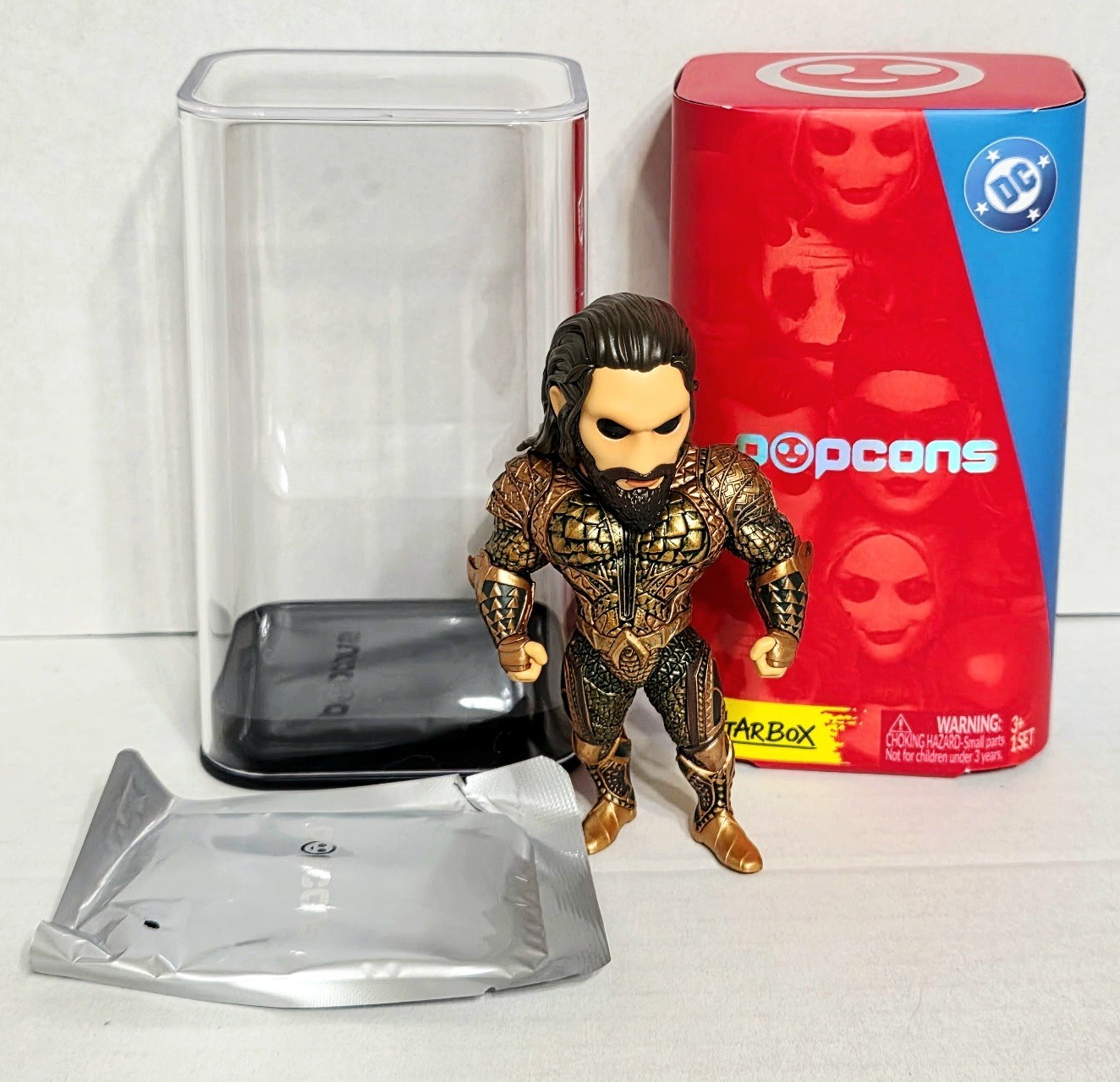 Zuru Popcons DC AQUAMAN Collectible Action Figure W/ Stand And Display Case