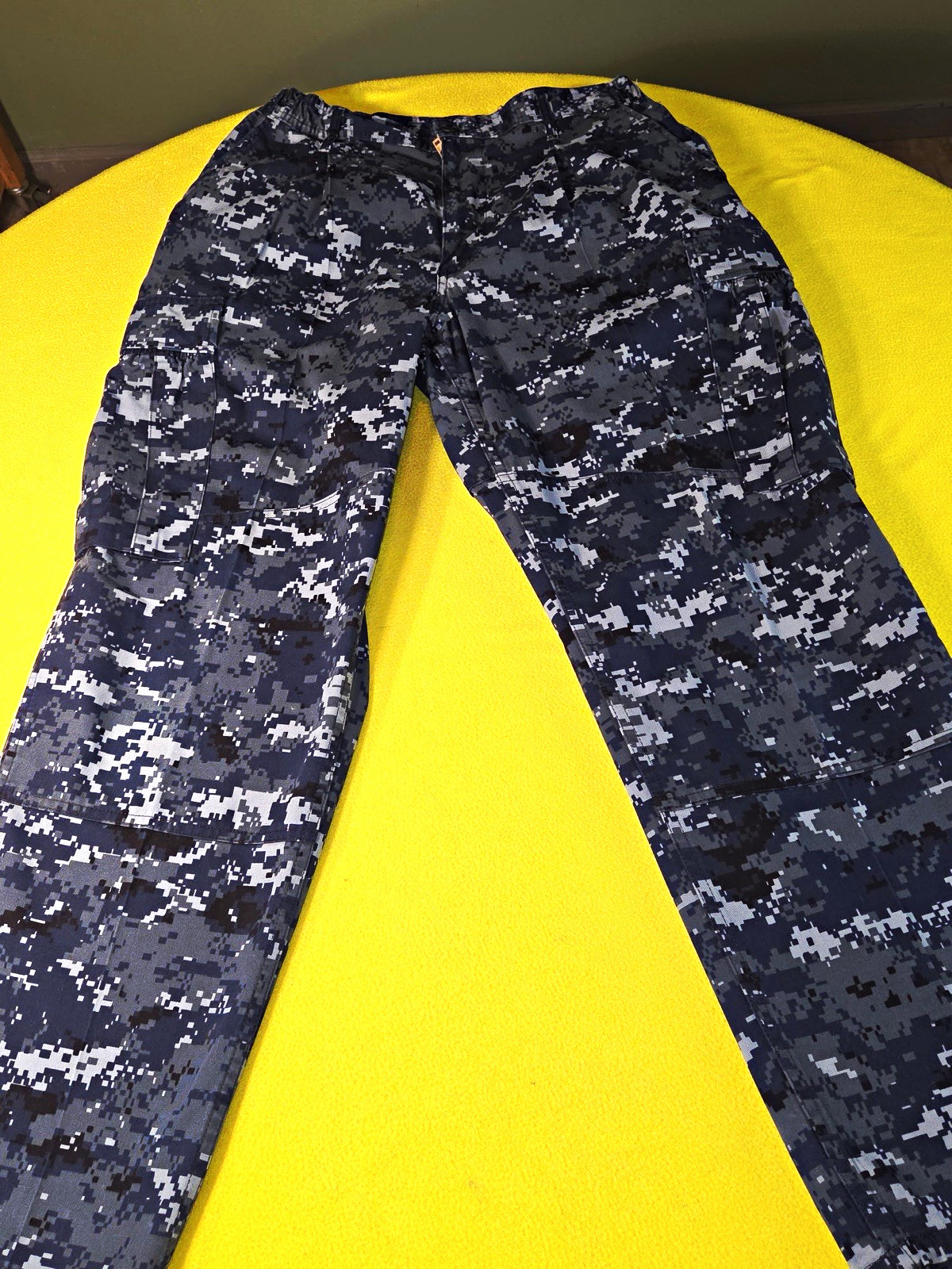 US Navy NWU Type I Blue Digital Camo cargo pants trousers Medium-Short 29x29.5