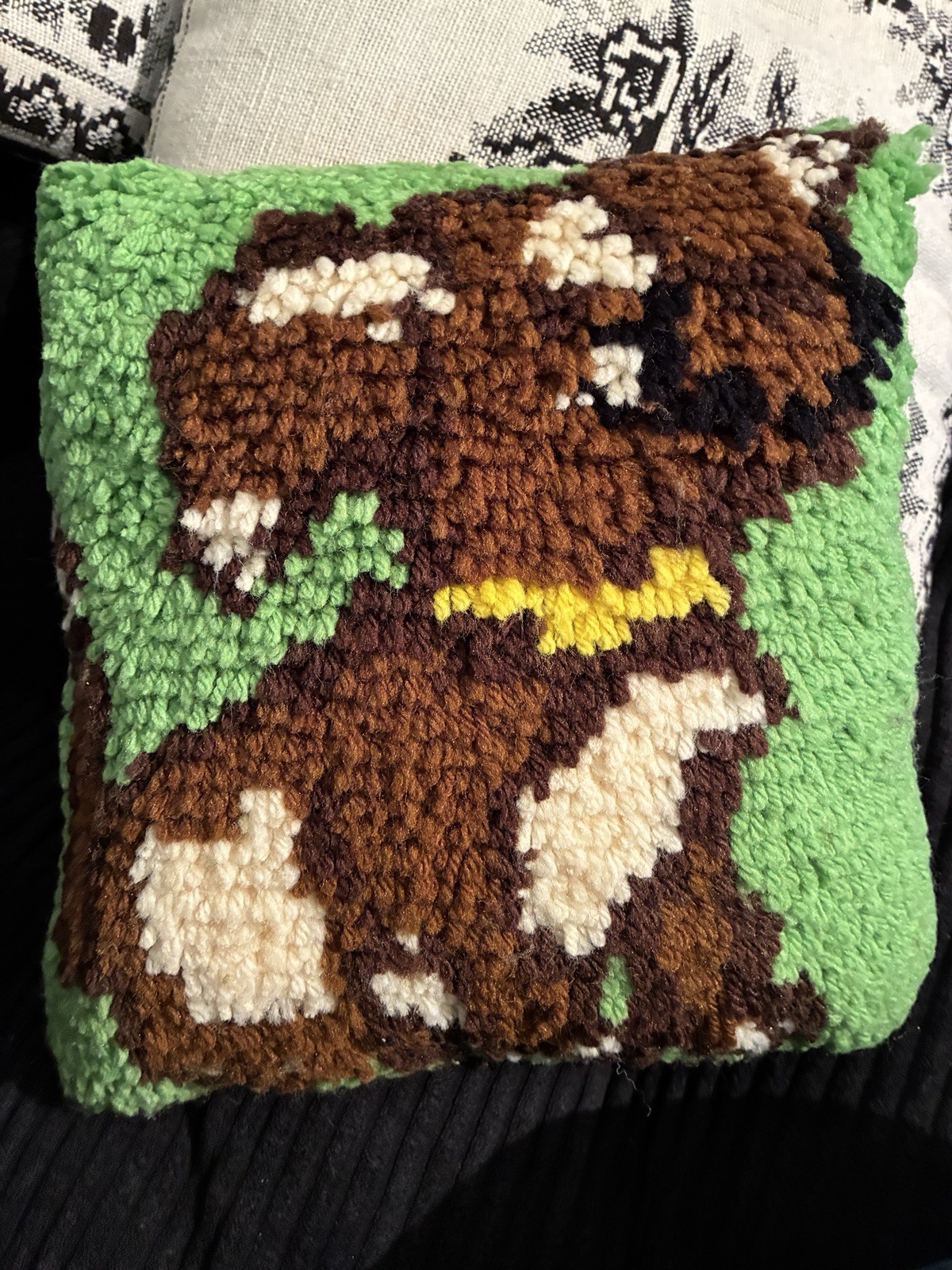 Vtg 70s Latch Hook Pillow Shag Puppy Dog Yellow Collar Crochet Back Retro MCM