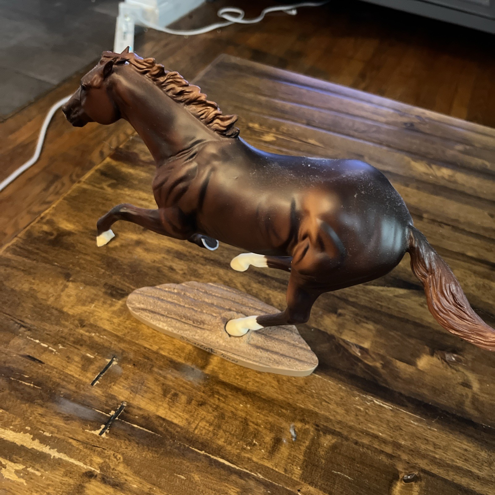 Breyer Smarty Jones Race Horse With Stand Philadelphia Legend Display 🐎
