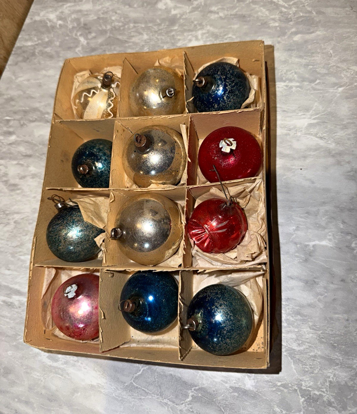 Set of 10 Vintage Shiny Bright ￼Christmas Ball Ornaments in Original Box