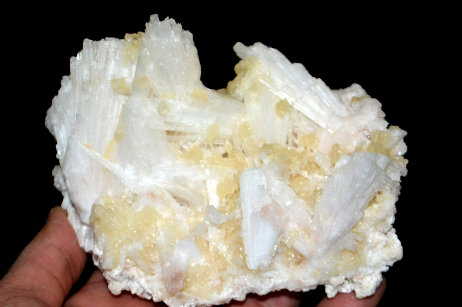 scolecite calcite Mineral Specimen – India #1908