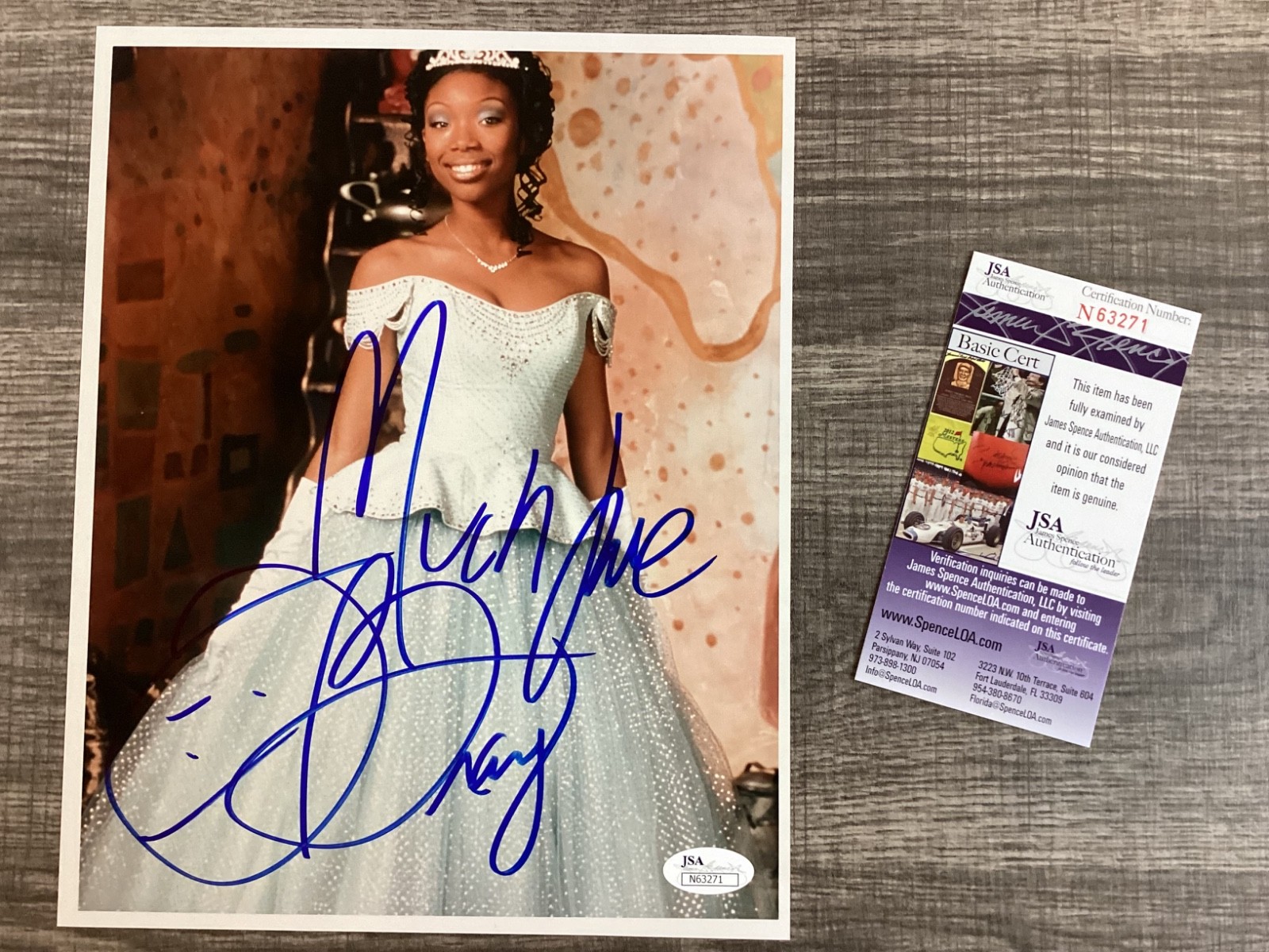 (SSG) Singer BRANDY NORWOOD Signed 8X10 Color 