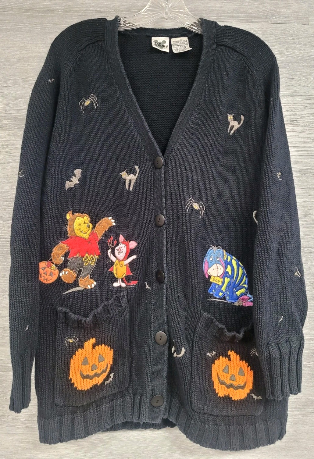 WOMENS VINTAGE CARDIGAN WINNIE THE POOH DISNEY HALLOWEEN EMBROIDERED SIZE MEDIUM