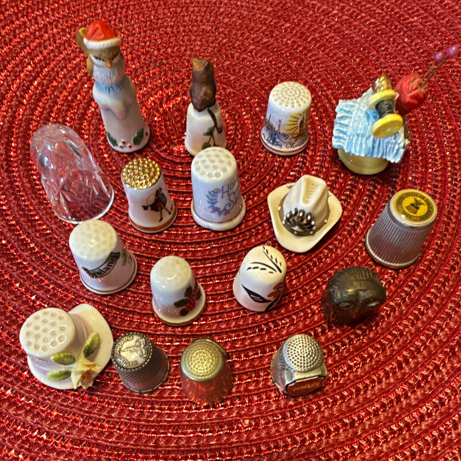 17pc Vintage Original Collectible Sewing Thimble Lot Porcelain Metal ETC. - READ