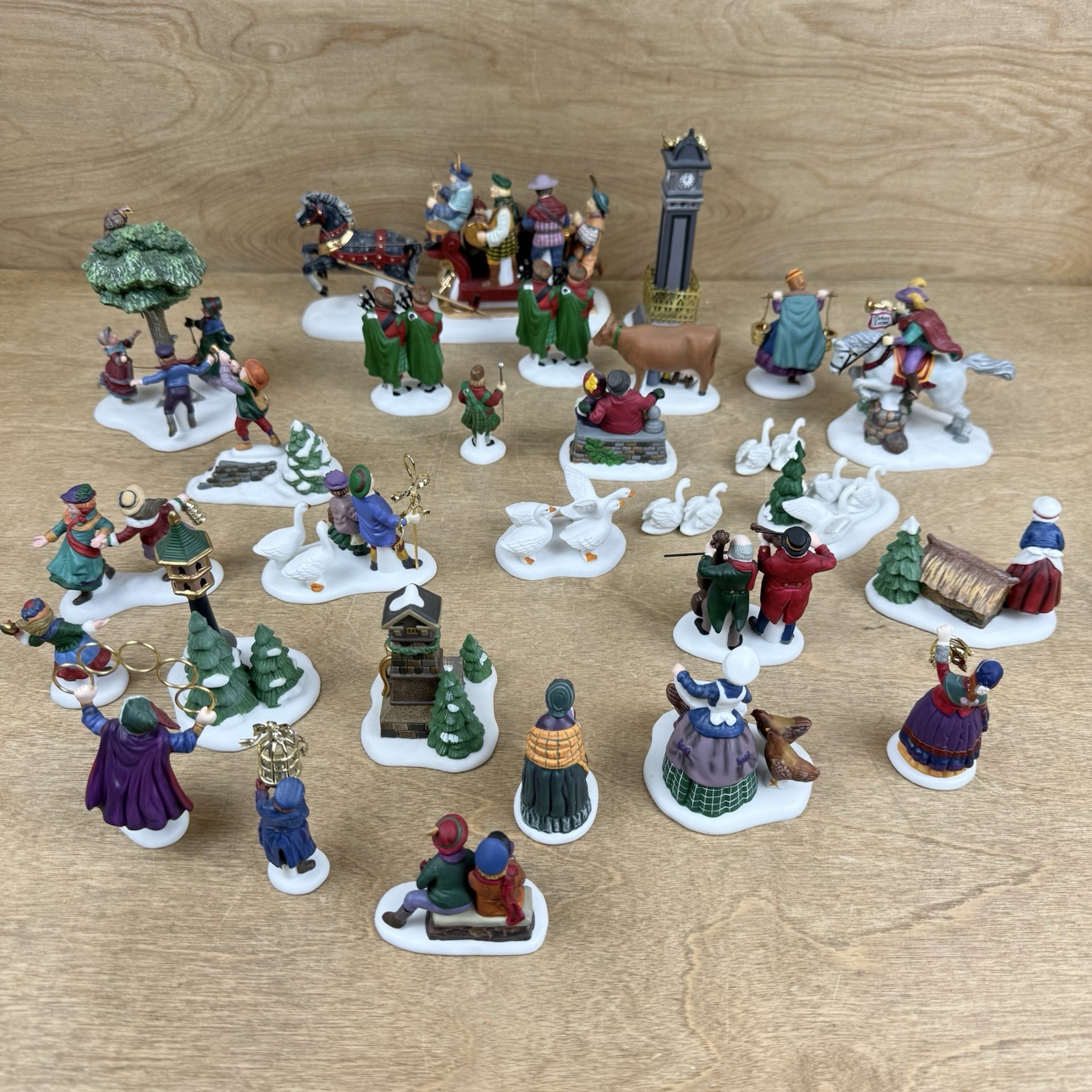 Dept 56 Dickens Village 12 days of Christmas  1 - 12 with Boxes  🎄