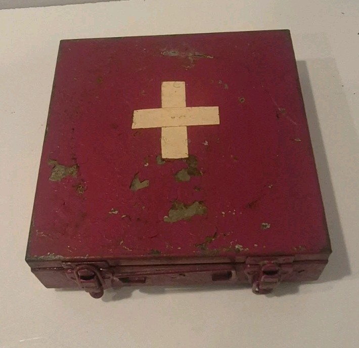 Vintage M-S-A FIRST AID KIT MINE SAFETY APPLIANCES 1940s