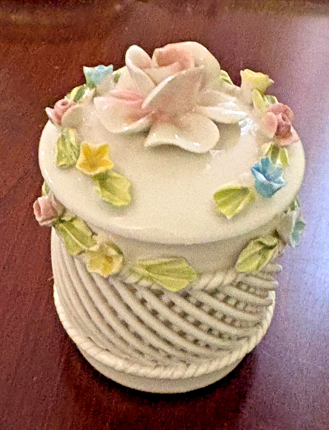 Vintage Italian Capodimonte  Woven Lattice Trinket Box With a floral Lid