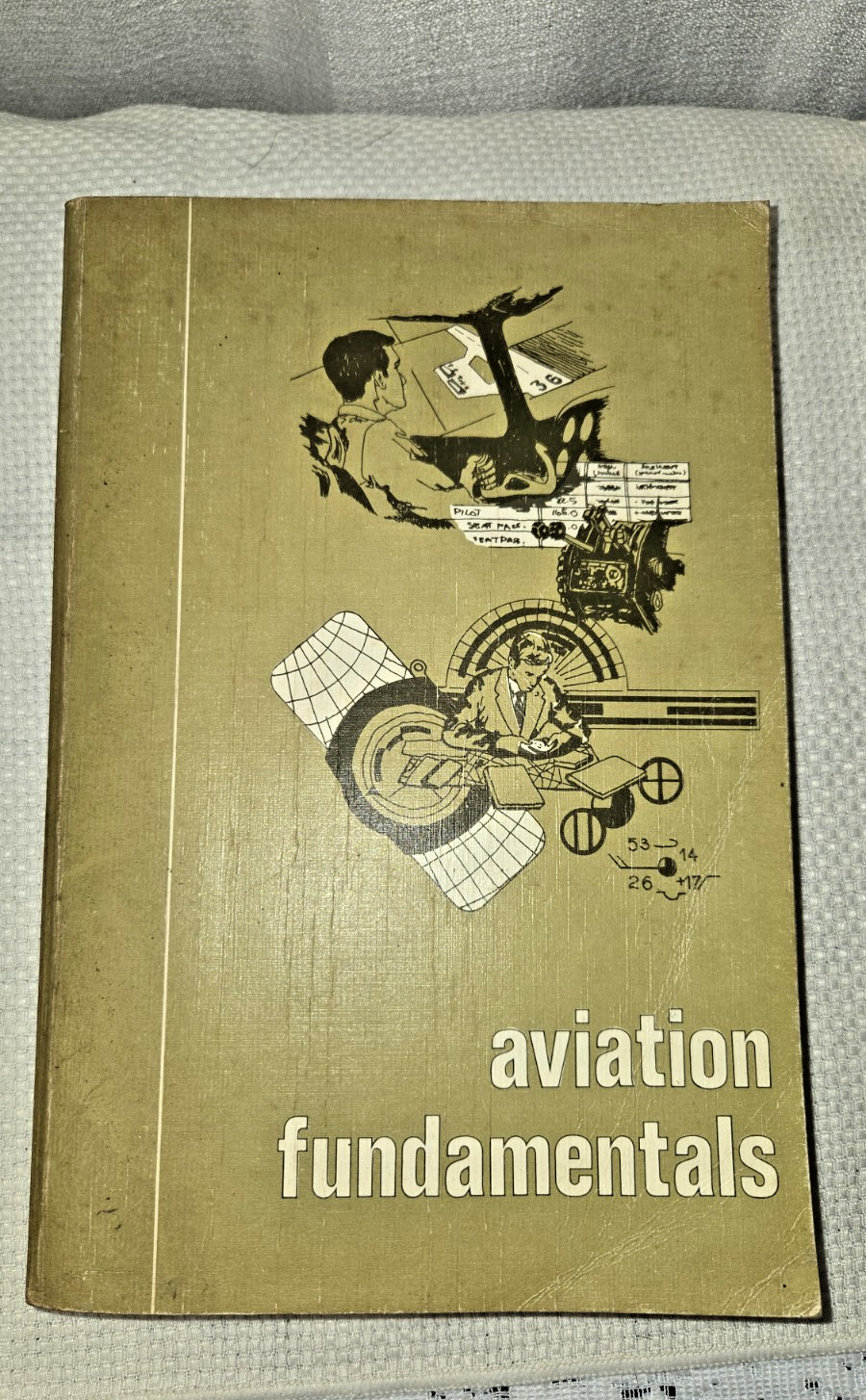 1973 Jeppesen Sanderson Aviation Fundamentals 5336A Vintage Pilot Training Book