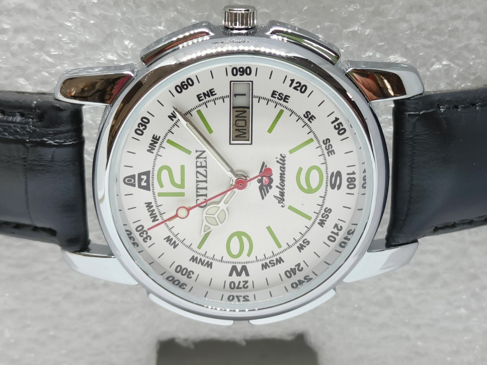 Vintage Citizen Wrist Watch White Dial Black Leather Band Men's Automatic Watch