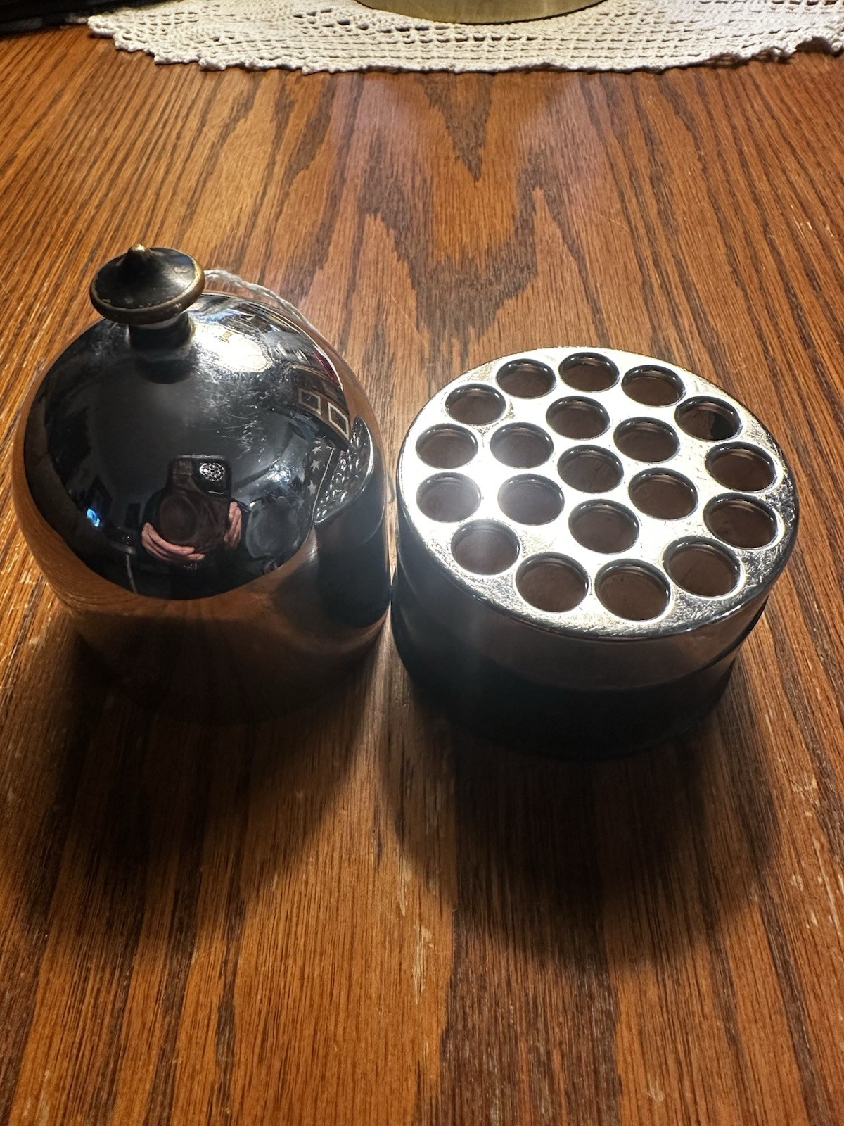 Vintage Silver Metal Lidded Art Deco cigarette dispenser