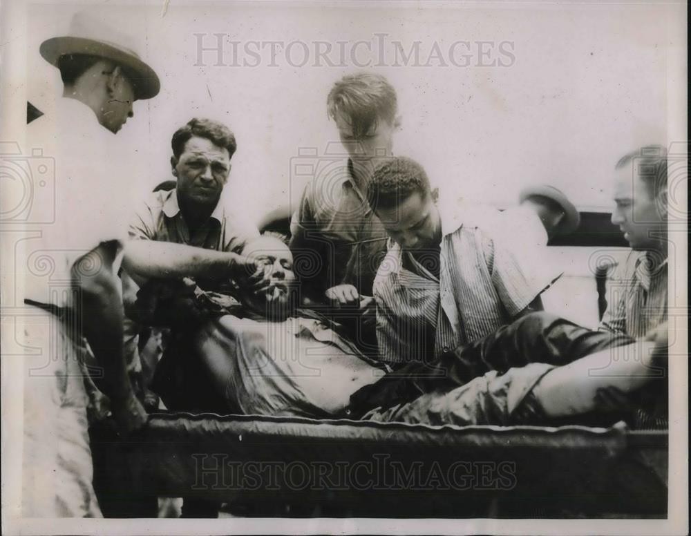 1936 Press Photo Prison guard Tom Fluitt injured in manhunt for escaped convict