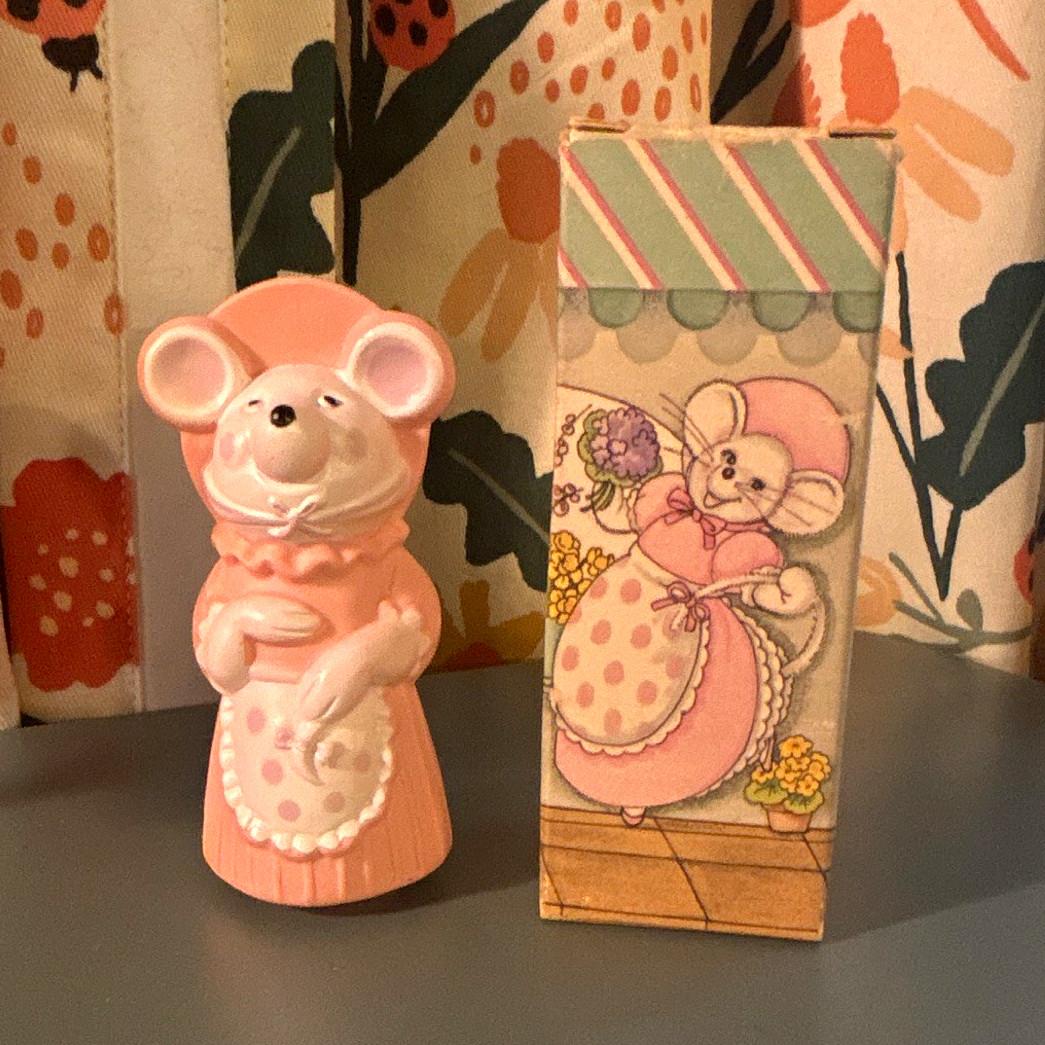 Vintage Empty Avon Millicent Mouse Finger Puppet Fragrance Trinket w/ Box Mini