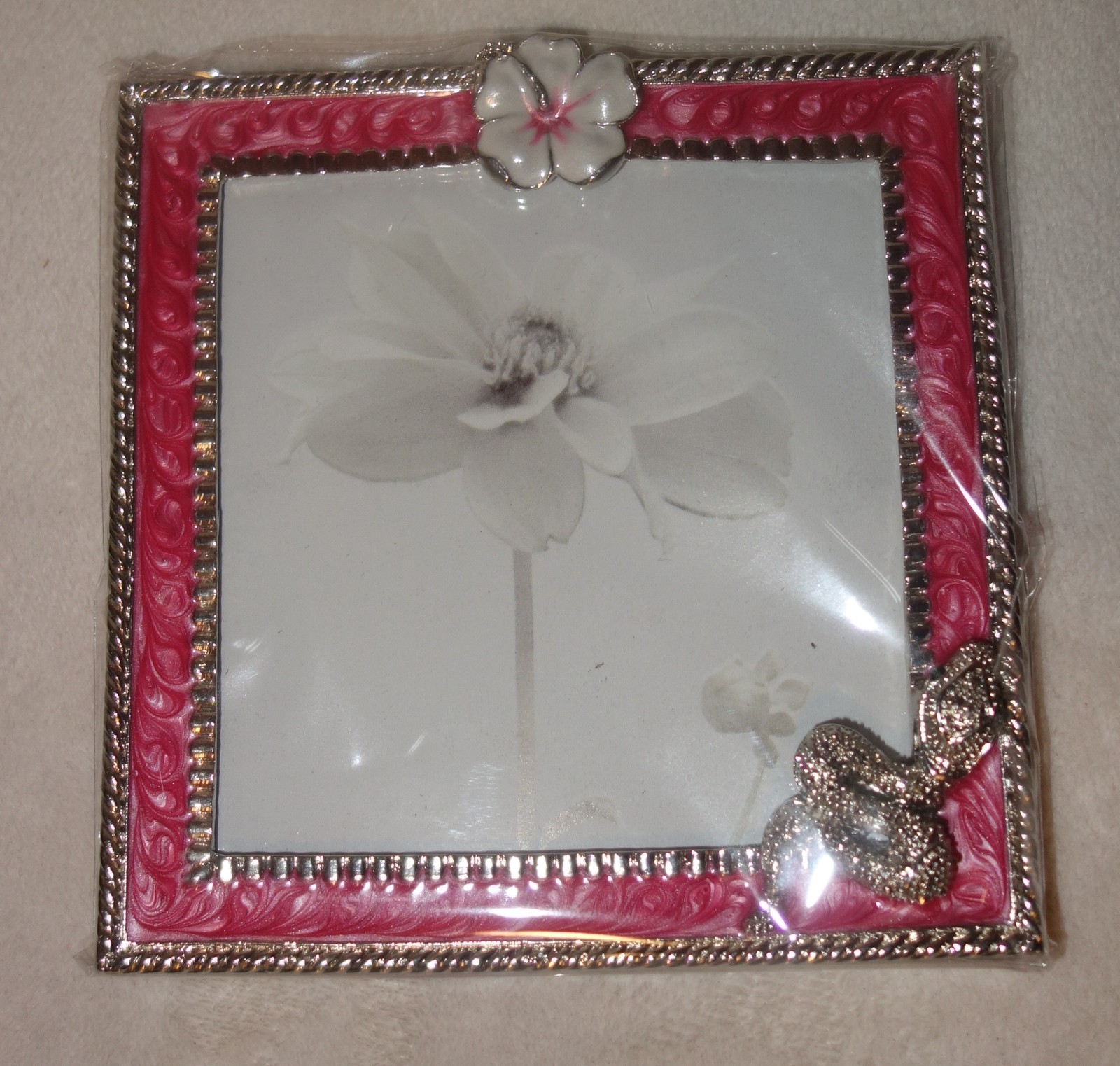 Taylor Avedon collectible Enamel Crystals Photo picture Frame pink snake new