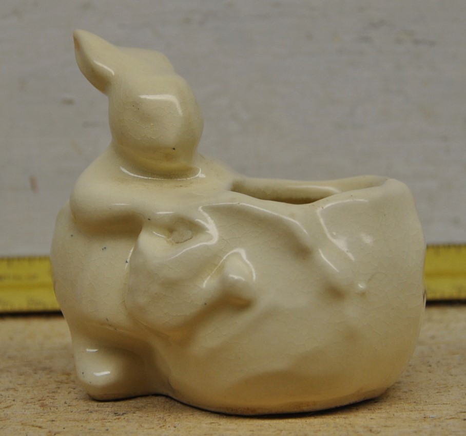 Vintage Small Made in USA Bunny Rabbit Watering Cabbage planter McCoy Shawnee