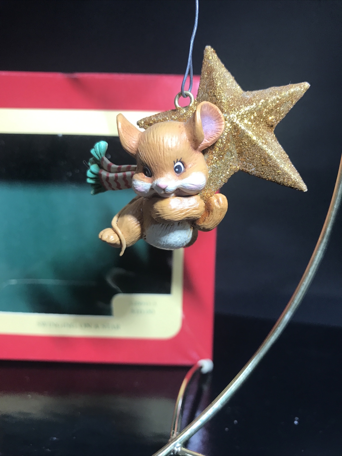 CARLTON CHRISTMAS ORNAMENT: SWINGING ON A STAR :MOUSE  Gold STAR NEW Heirloom