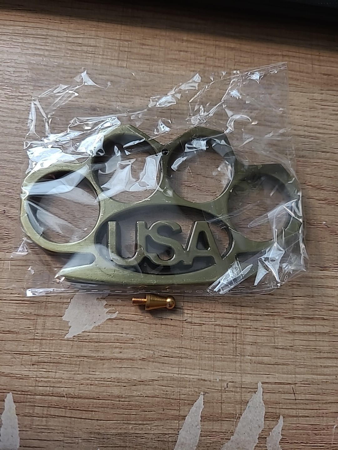  2 AK-47 BELT BUCKLE AND 4 SKULL BELT BUCKLE FOR SALE 
