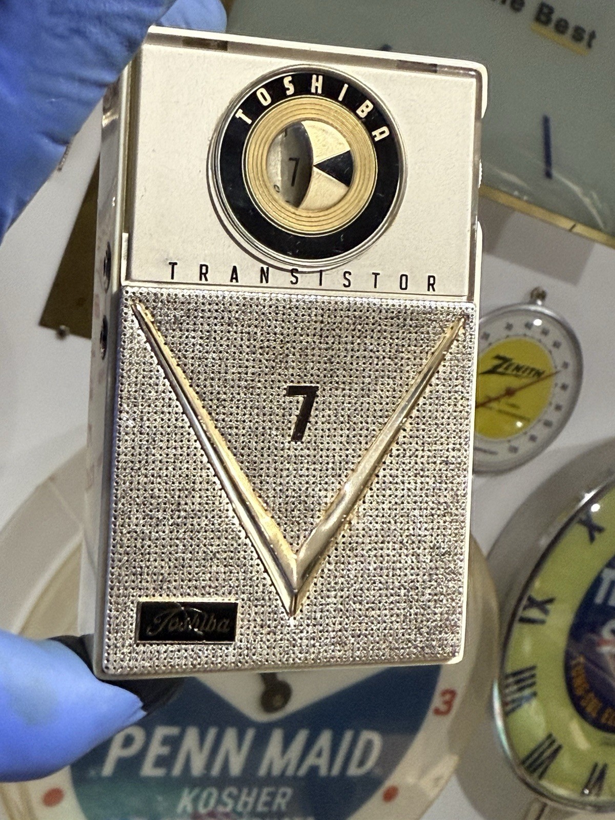 1959 Classic Xtra Clean Toshiba 7TP-303A transistor radio “cats eye” ❤️❤️❤️