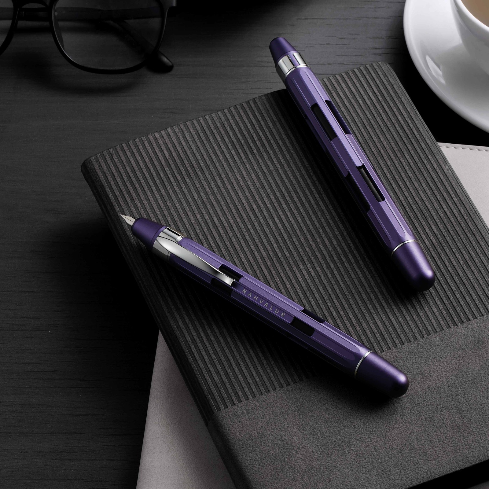 Nahvalur Eclipse Retractable Fountain Pen in Hepatizon with Silver Trim - Medium