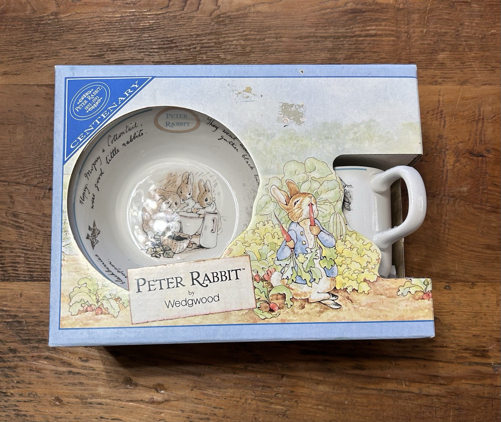 VINTAGE 1991 PETER RABBIT CHILDREN POTTERY BY WEDGWOOD  SET OF MAG AND PLATE U.K