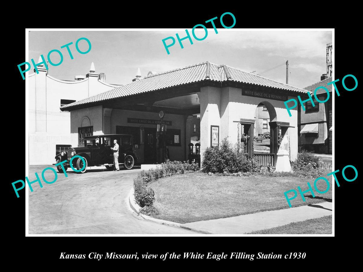 OLD 8x6 HISTORIC PHOTO OF KANSAS CITY MISSOURI WHITE EAGLES GAS STATION c1930