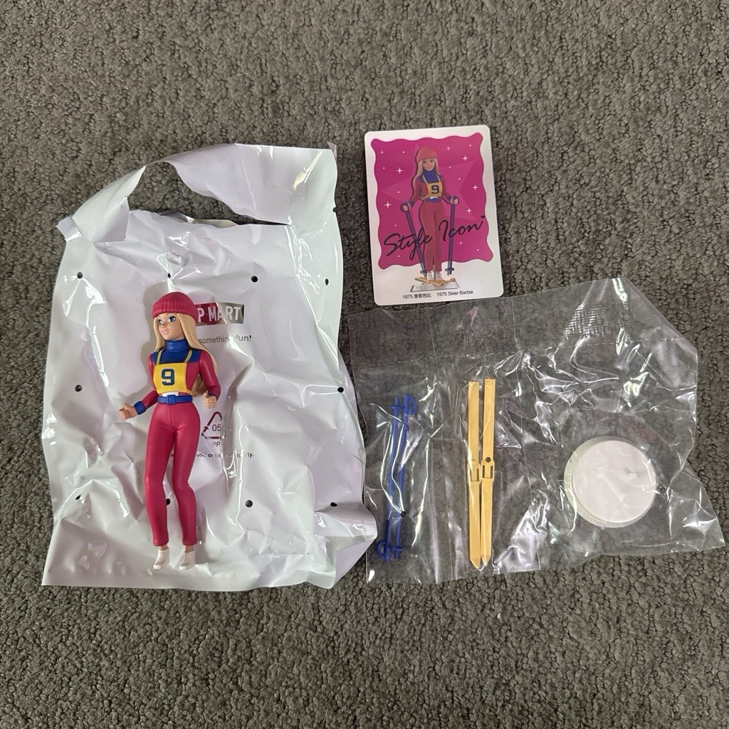 POP MART Barbie Style Icon 1975 Skier Barbie