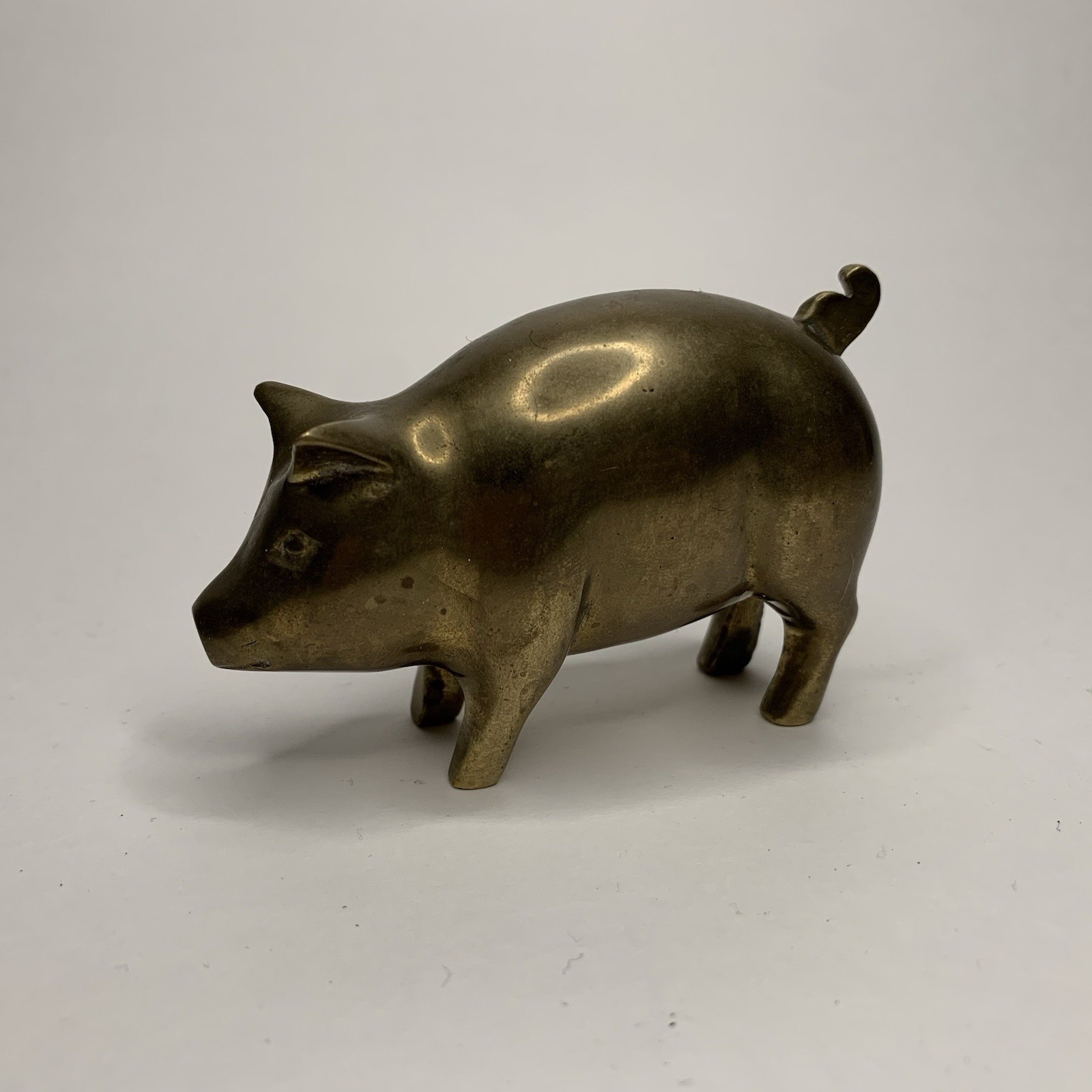 Vintage Small Brass Pig Figurine Farm Animal Paperweight Decor