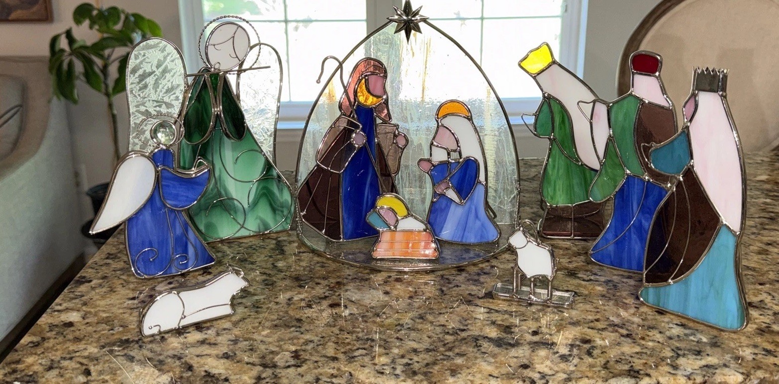 Vintage 11 Pc  Stained Glass Nativity