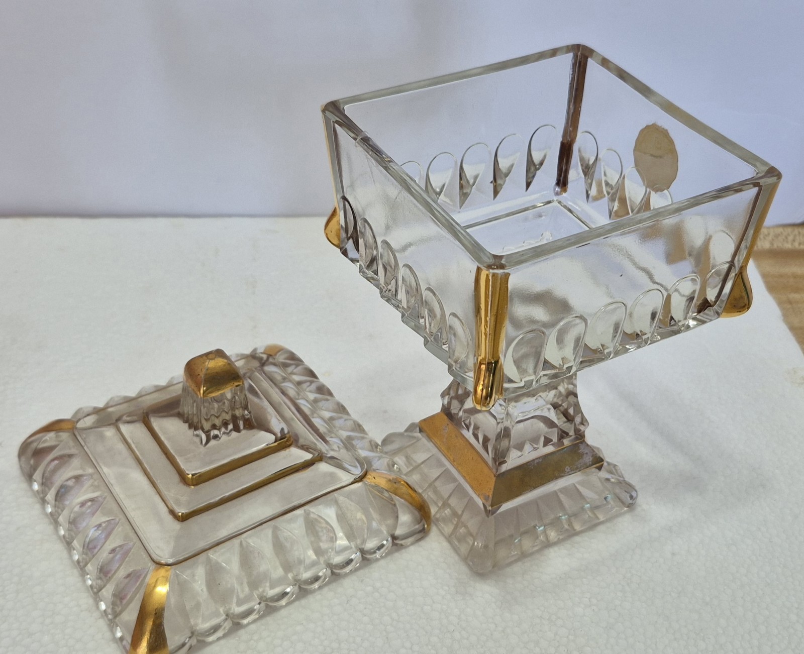 1950\'S Jeanette WEDDING Glass Box with Lid 22 KT Gold