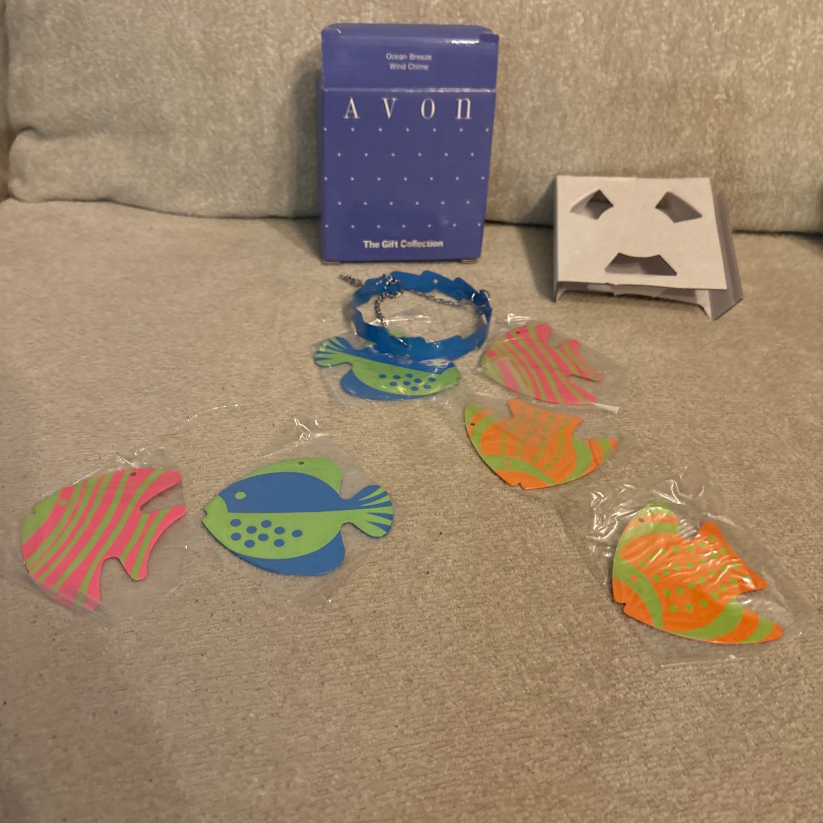 Avon Vintage Ocean  Breeze Fish Chime’s In Original Box Never Used.