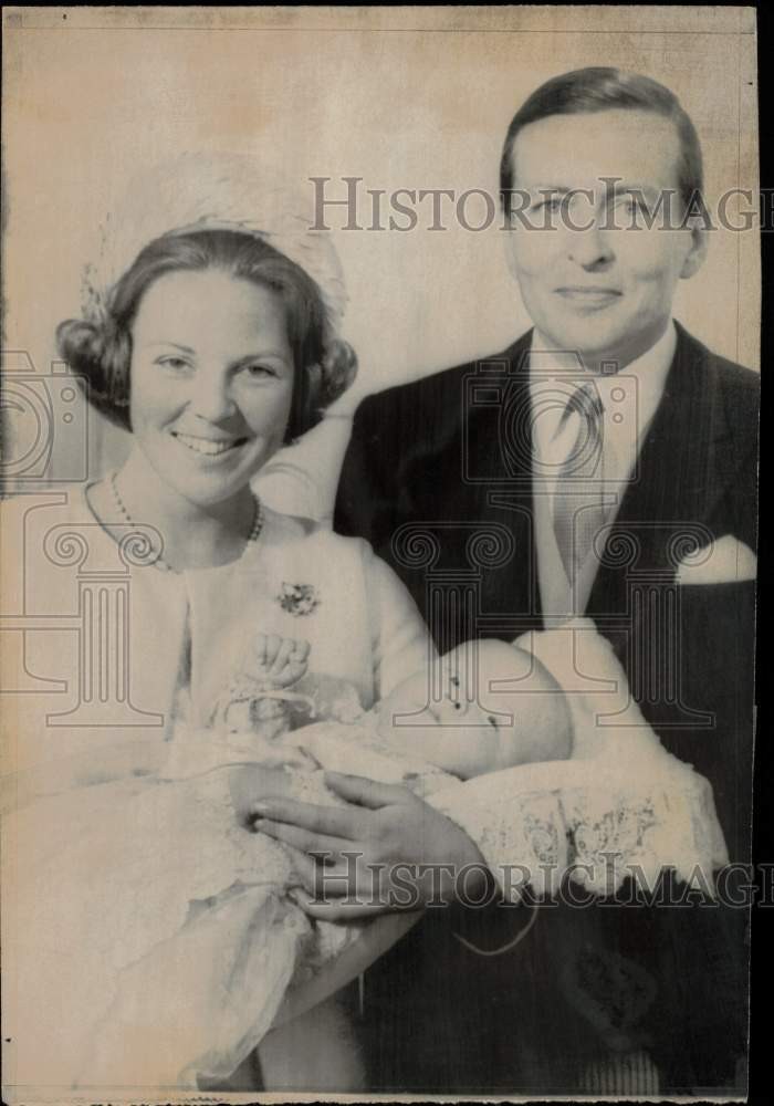 1967 Press Photo Princess Beatrix, Prince Claus & Son Alexander of Netherlands