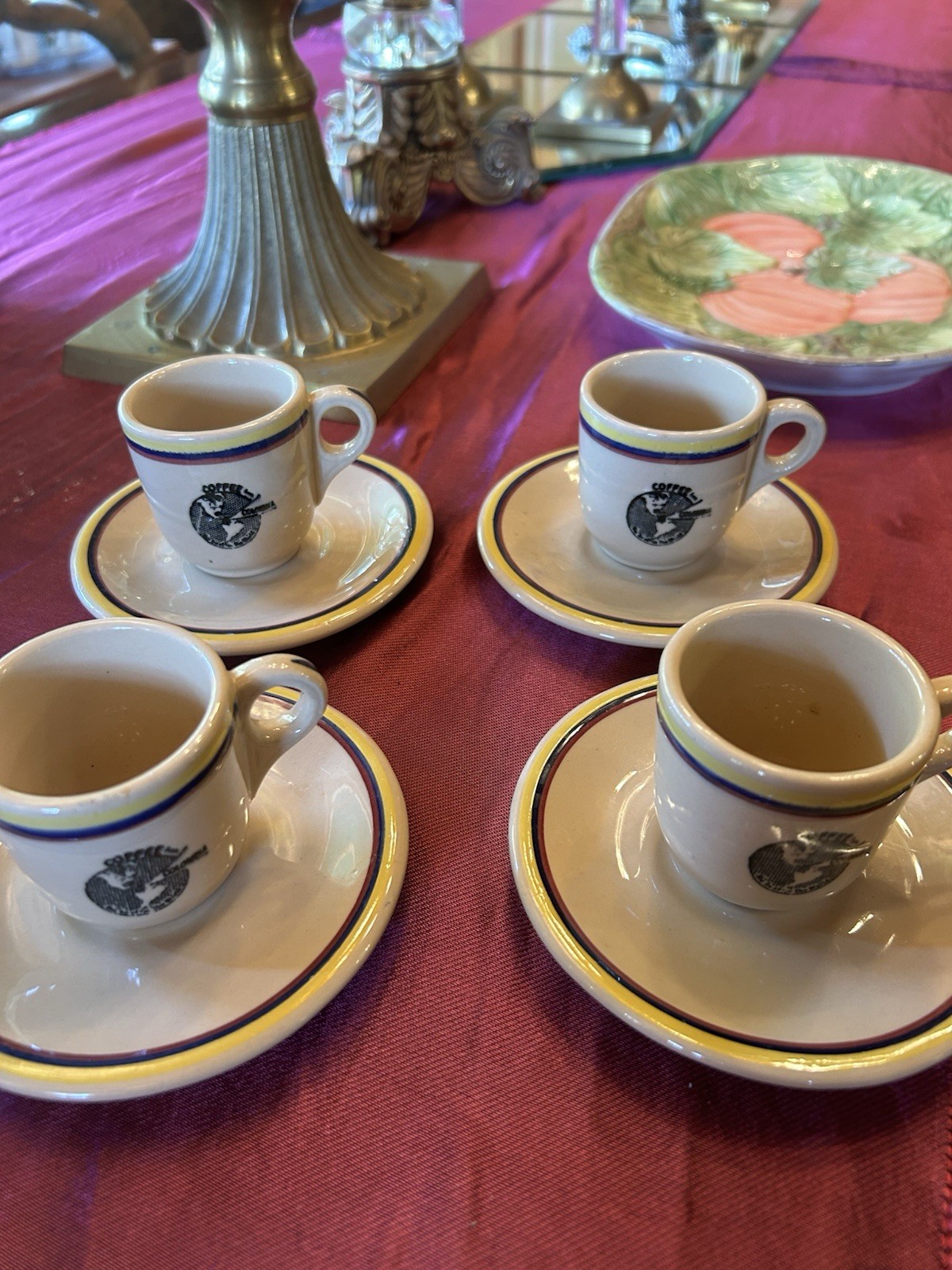VTG 1939 San Francisco Worlds Fair “Columbia Coffee” demitasse 4 cups & saucers