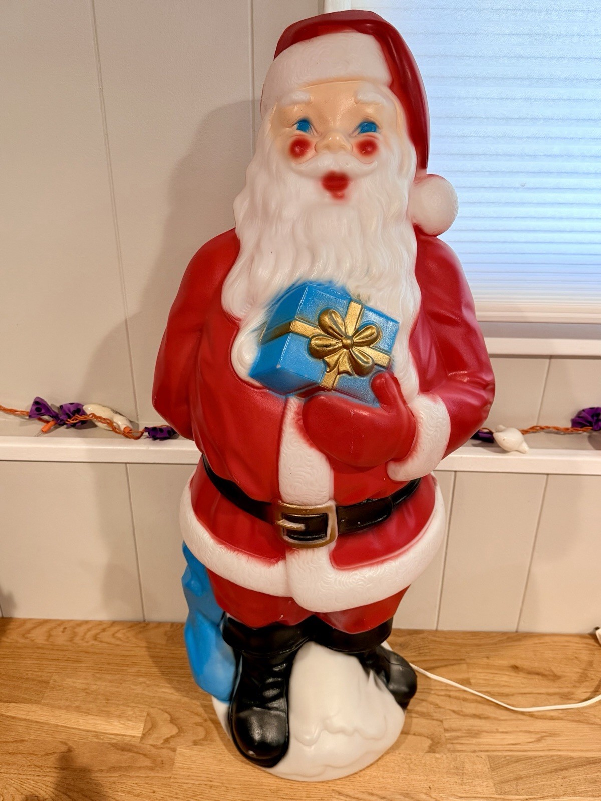 Vintage General Foam Santa Claus Blow Mold 33