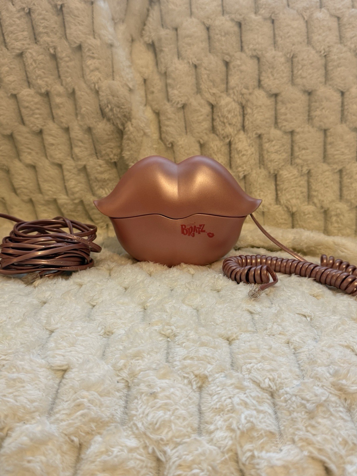 VTG Y2K Bratz 2003 Pink Lips Telephone - Complete with Cords and Tested - RARE