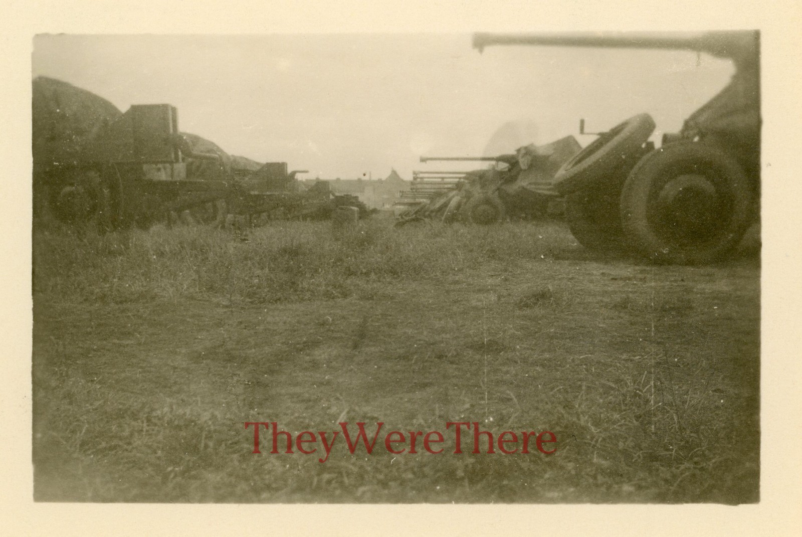 WWII photo- 436th Anti Aircraft AW Battalion- ROWS of US AA ARTILLERY GUNS*