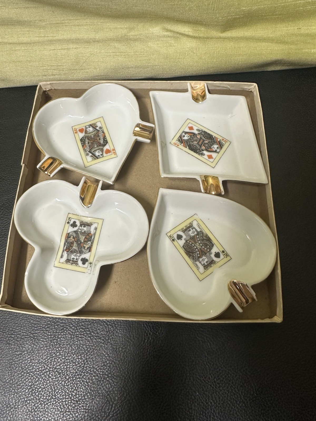 4 Vtg Ucagco Ceramics Playing Card Themed Japan Ashtrays Gold Accents Man Cave