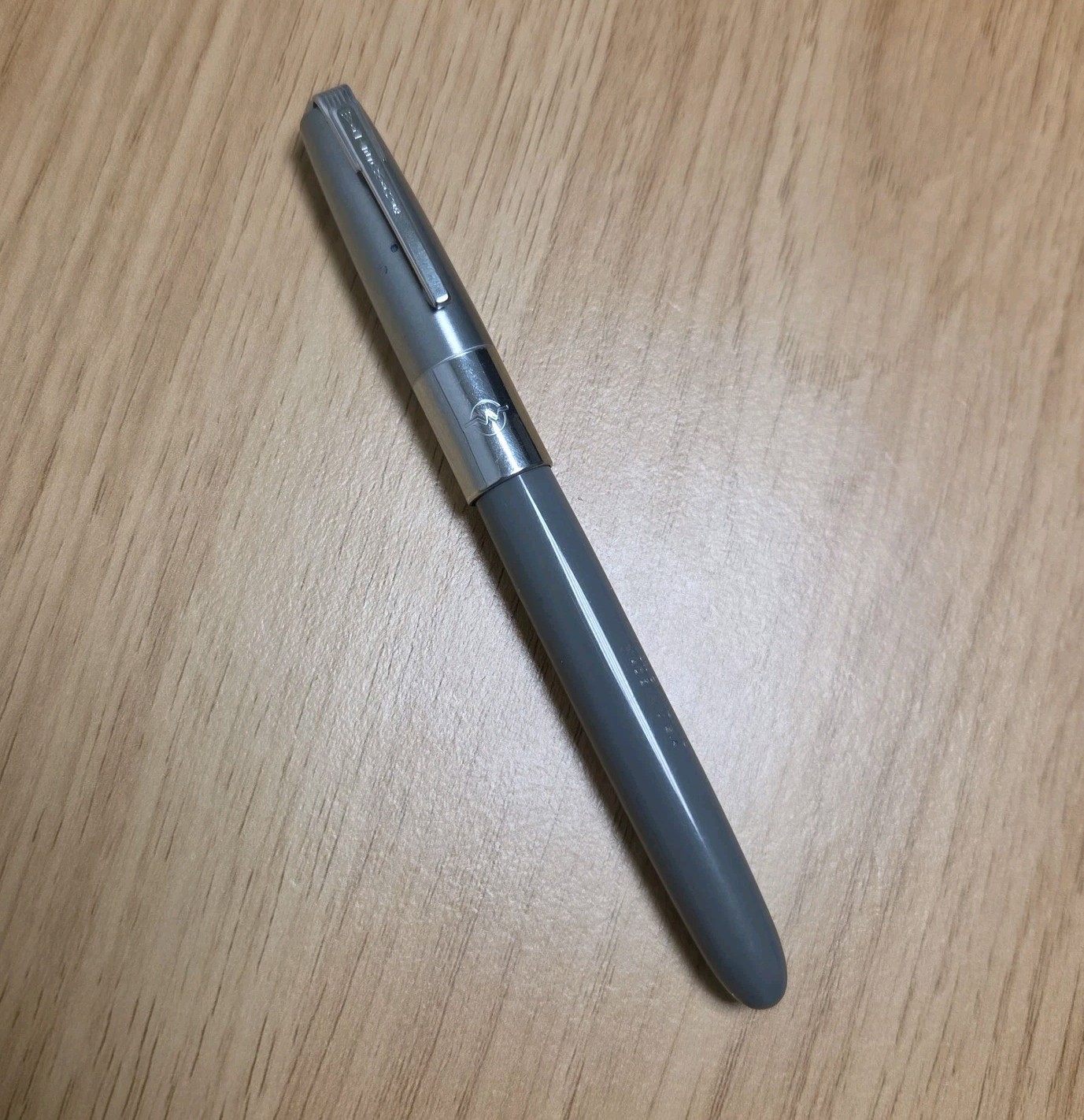 Vintage Waterman Ideal Fountain Pen Gray 14K Gold Flexible Nib USA 1950s