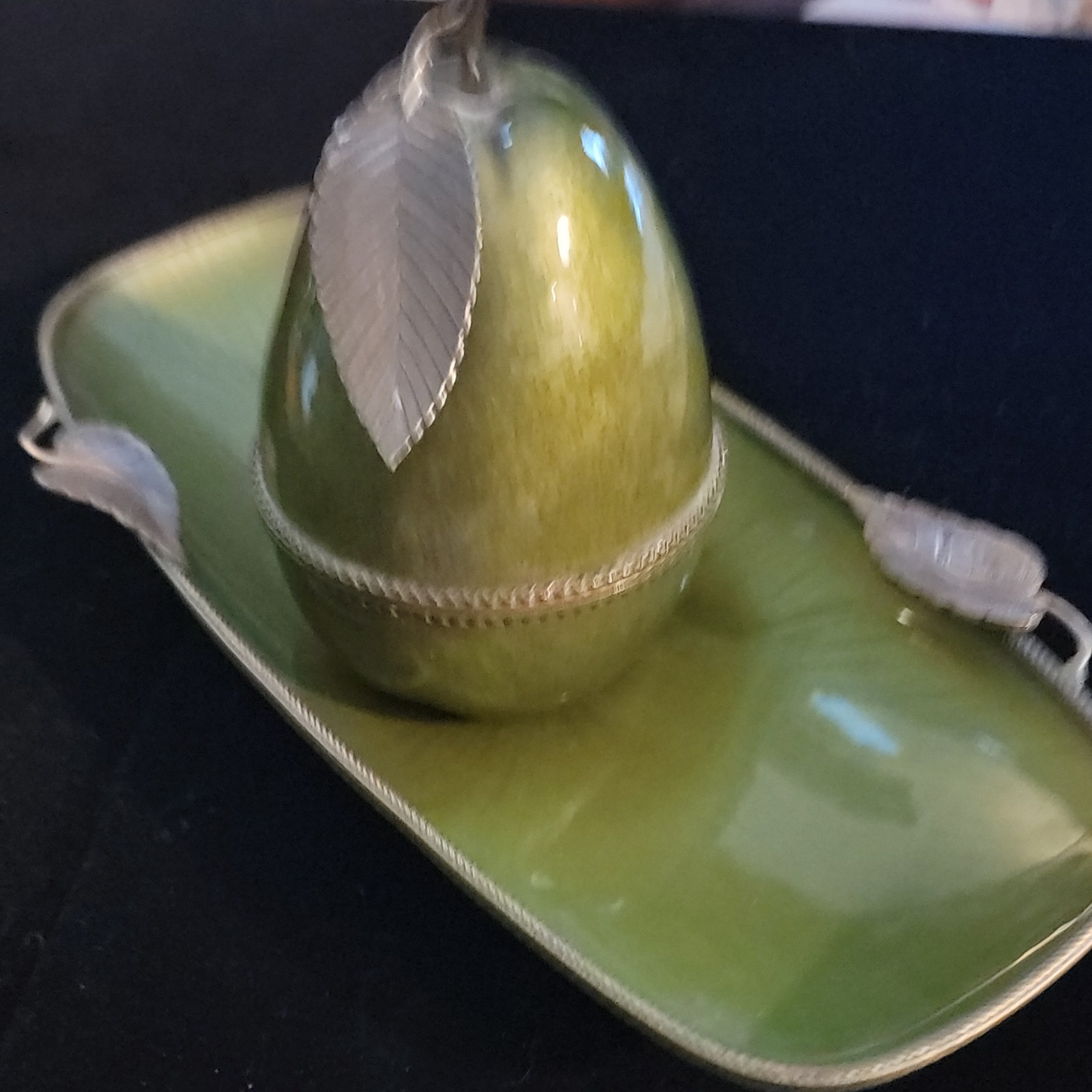 Evans Vintage Pear shaped Table Lighter w/ bronze Leaf & Elongated Tray