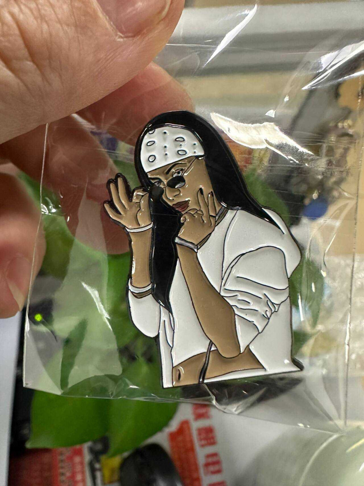Aaliyah enamel Pin Lapel - Romeo Must die - 90s 2000\'s rnb - back & forth - TLC