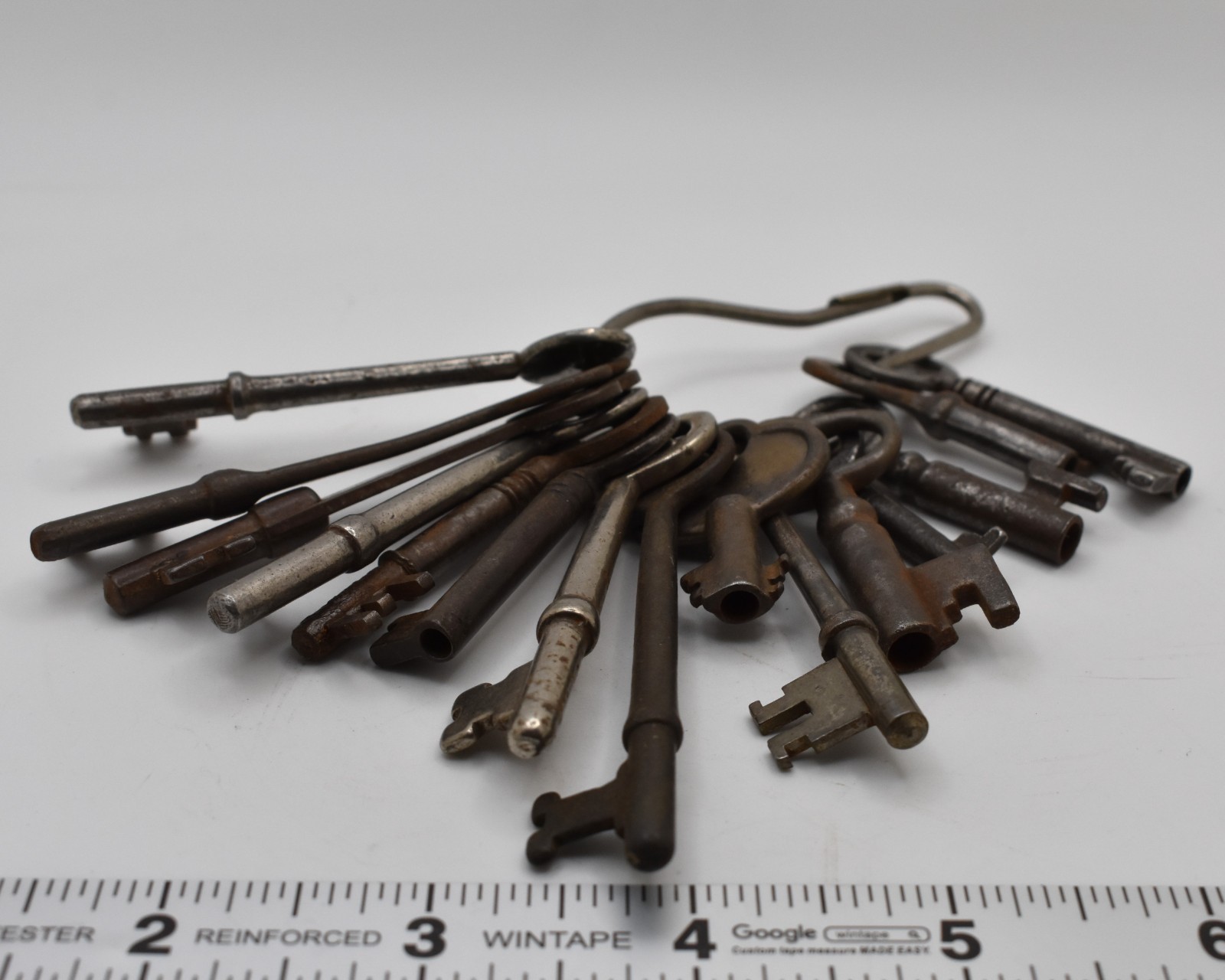 Lot of 15 Antique / Vintage Skeleton, Barrel, Cabinet Lock Keys