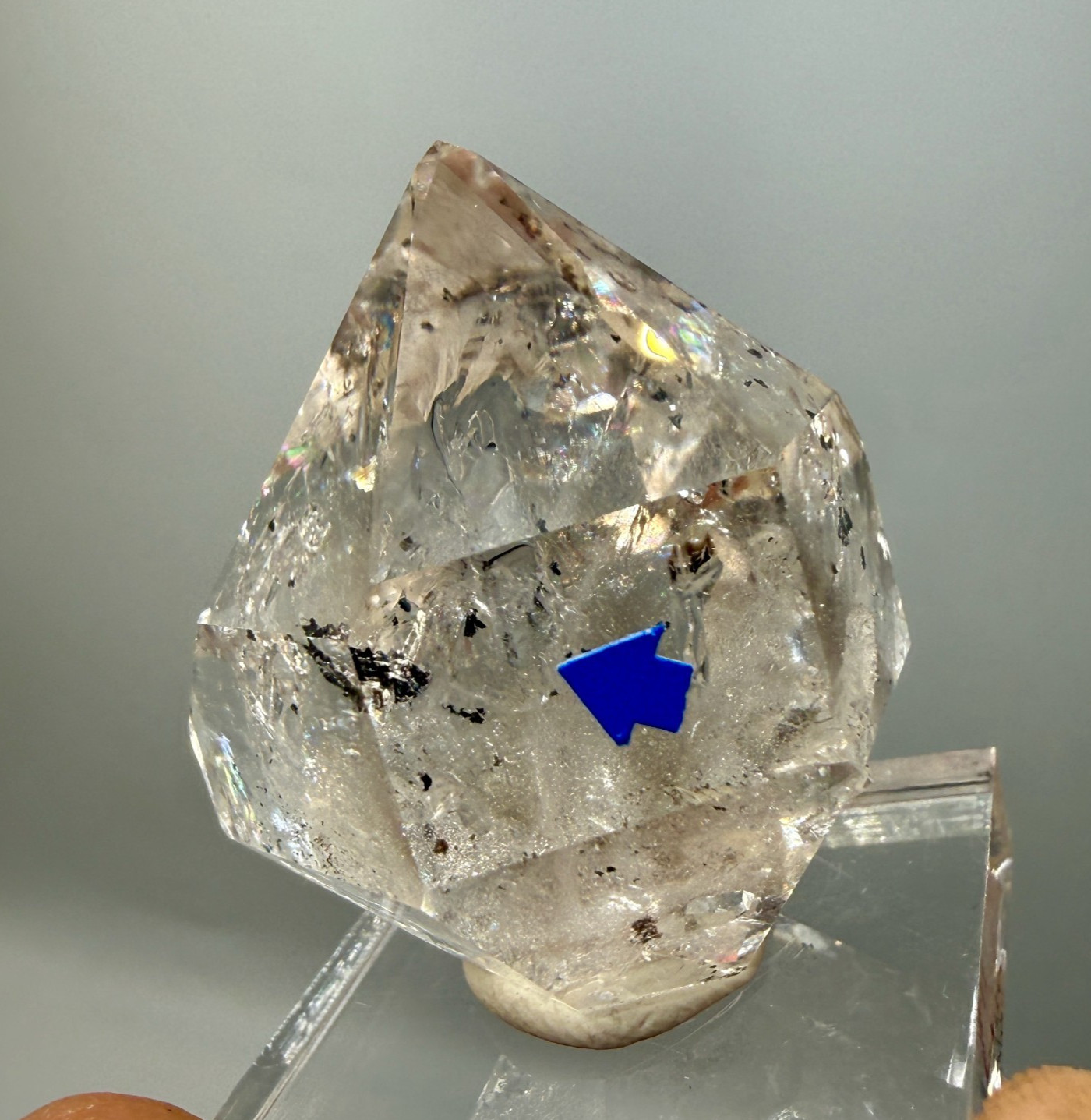Enhydro Herkimer Diamond w/ Moving Hydrocarbon, Rainbows, Smoky Phantoms