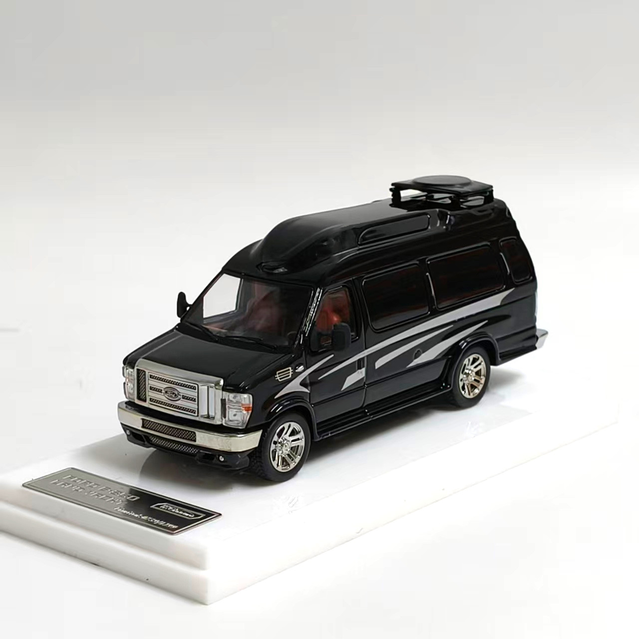 E350 Black Luxury Executive Van 1:64 Diecast Model - RV Collectible Car